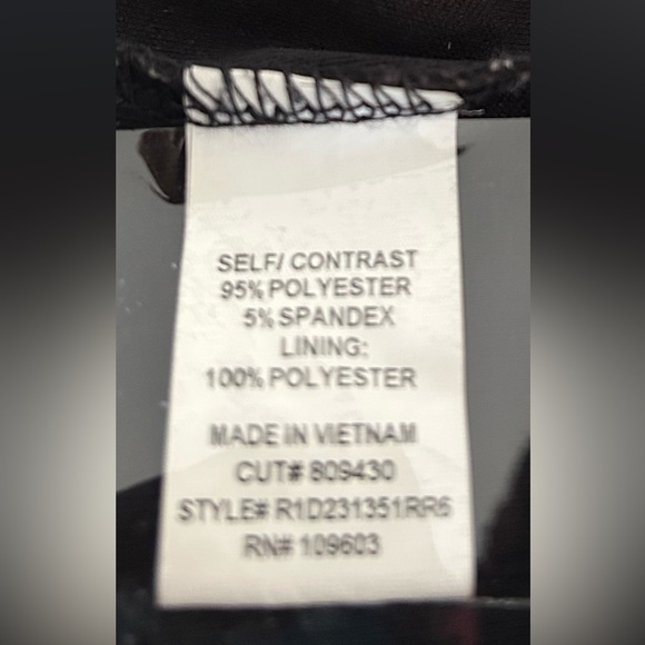 Rabbit Rabbit Rabbit Design - Dress - Picture 4 of 5